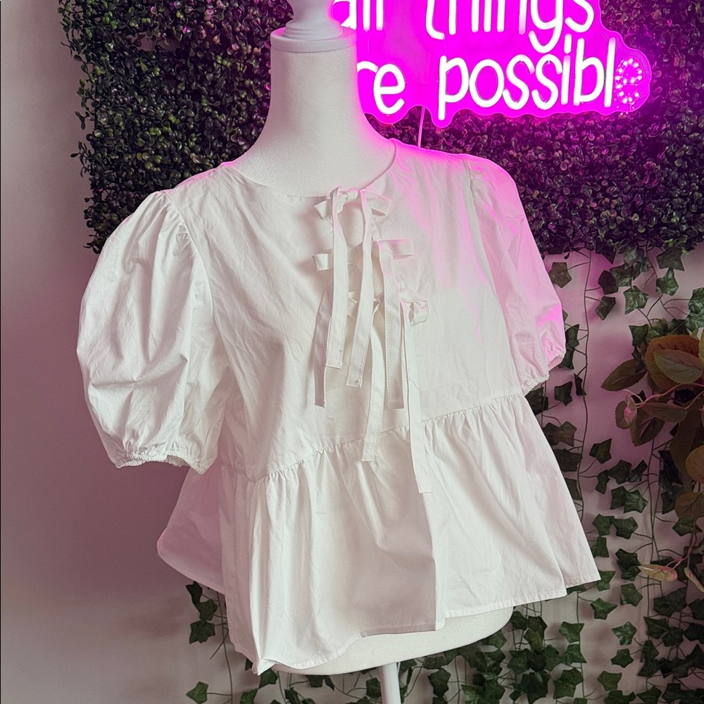 Timing White Puff Sleeve Blouse